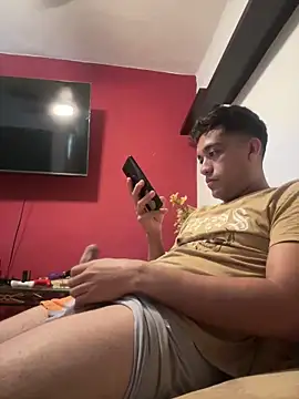 Snapshot of Magicerosxx69 chatting on 03.16.26 Magicerosxx69 online show from 03.16.26