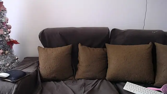 sara winehouse1 online show from 01.13.25