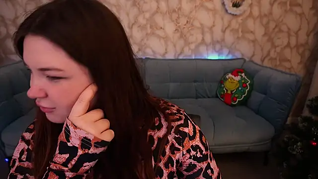 RosieMoons online show from 12.16.25