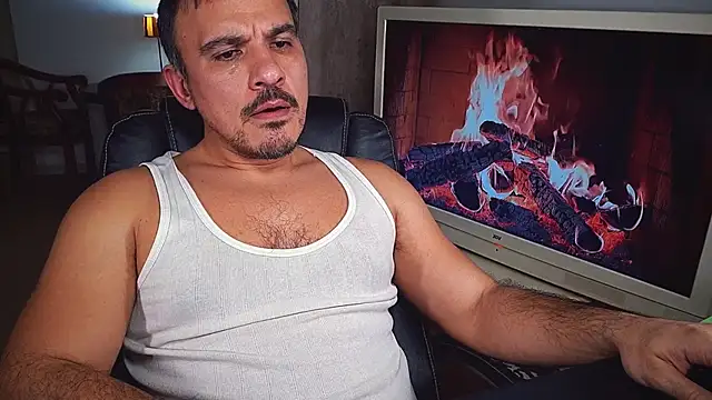 Snapshot of officeman7 chatting on 01.03.25 officeman7 online show from 01.03.25