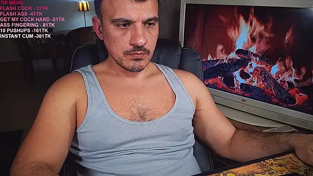 Snapshot of officeman7 chatting on 03.01.25 officeman7 online show from 03.01.25