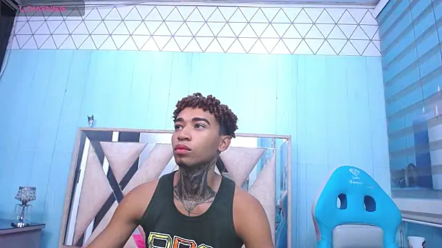 sexy blacks  online show from 01.24.25