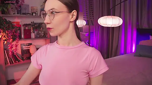 Snapshot of askaudrey_ chatting on 12.05.24 askaudrey online show from 12.05.24