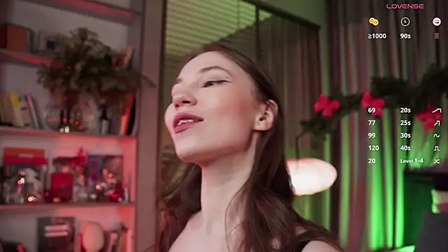 Snapshot of askaudrey_ chatting on 12.27.24 askaudrey online show from 12.27.24