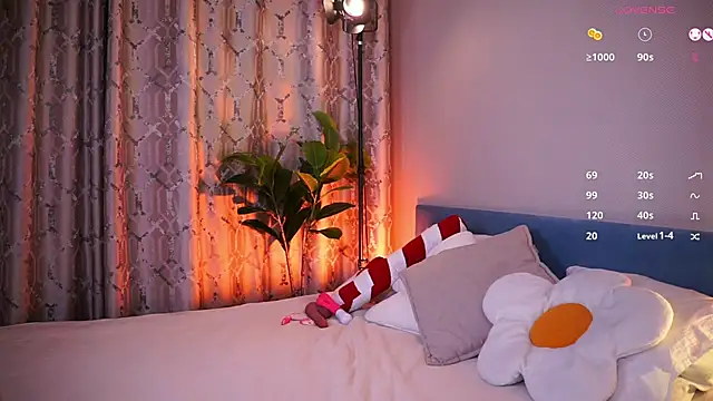 Snapshot of askaudrey_ chatting on 01.15.25 askaudrey online show from 01.15.25