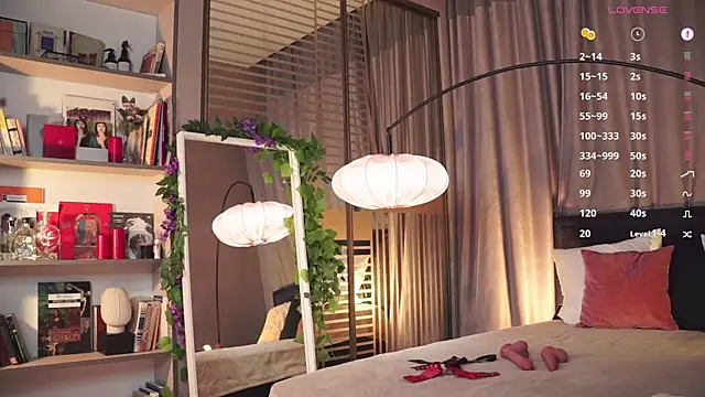 Snapshot of askaudrey_ chatting on 02.07.25 askaudrey online show from 02.07.25