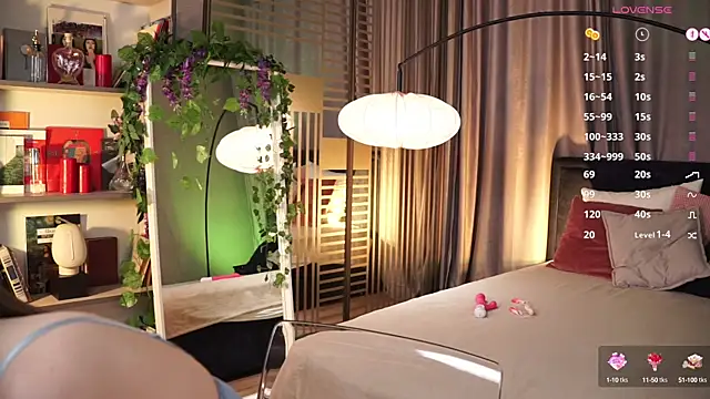 Snapshot of askaudrey_ chatting on 03.13.25 askaudrey online show from 03.13.25