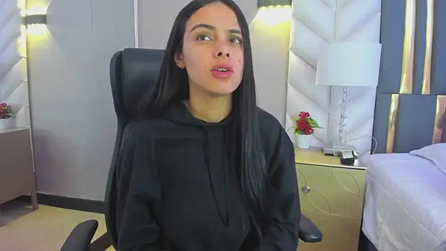 ChloeHarper  online show from 03.11.26