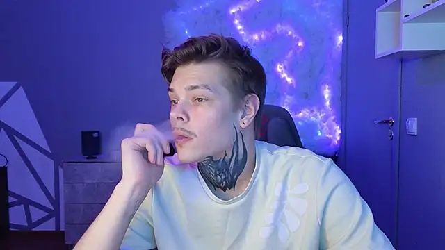 DENIS HERE online show from 01.01.25