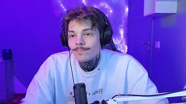 DENIS HERE online show from 01.23.25