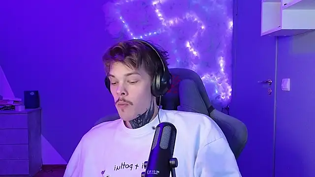 DENIS HERE online show from 01.24.25