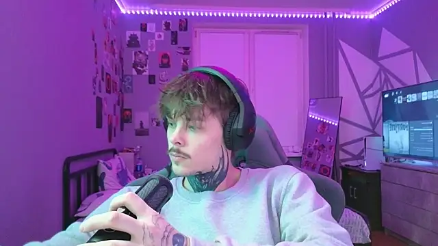 DENIS HERE online show from 02.11.25