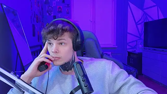 DENIS HERE online show from 03.15.25