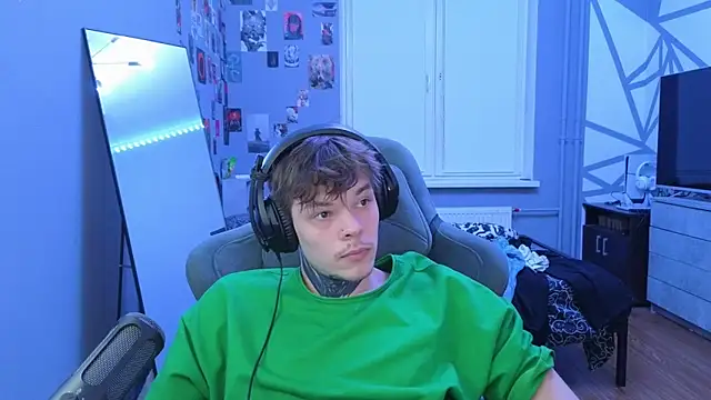 DENIS HERE online show from 03.19.25