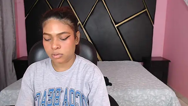 Snapshot of Naomi_Tylers chatting on 01.31.25 Naomi Tylers online show from 01.31.25