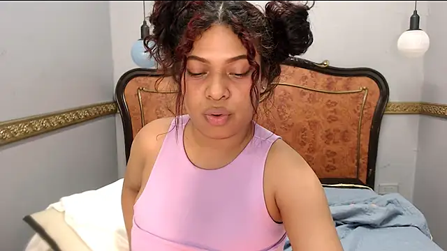 Snapshot of Naomi_Tylers chatting on 02.05.25 Naomi Tylers online show from 02.05.25