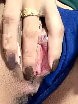 Snapshot of cristel_17 chatting on 11.20.25 cristel 17 online show from 11.20.25