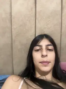 Snapshot of cristel_17 chatting on 11.23.25 cristel 17 online show from 11.23.25