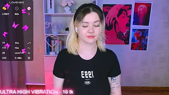 cutie mili online show from 02.24.25