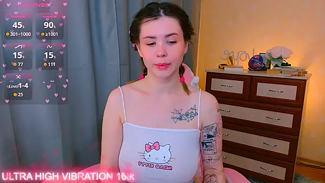 cutie mili online show from 10.16.25