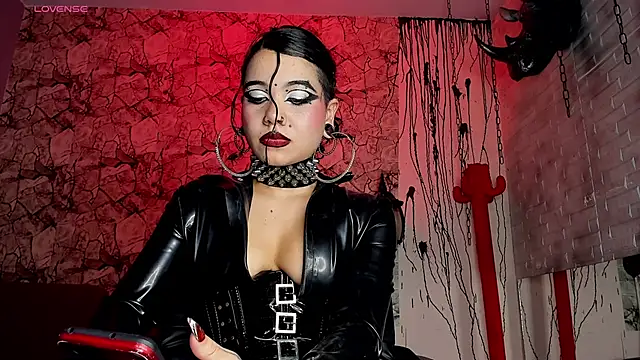 irregular fetish  online show from 12.12.24