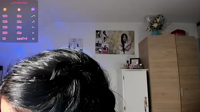 VeronikaOlsen online show from 11.12.25