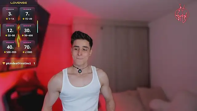 Snapshot of thomklein chatting on 02.11.26 thomklein online show from 02.11.26