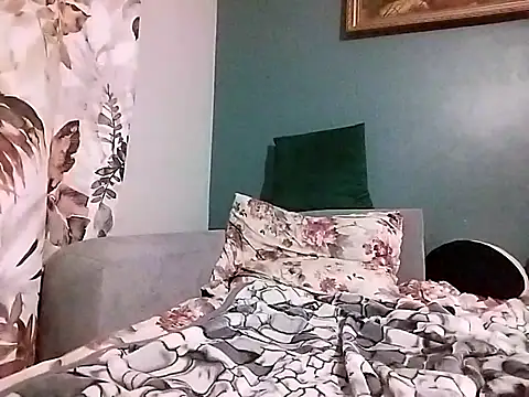 OwlosionyMisiek1991 online show from 10.19.25