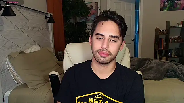 Snapshot of thonylewys chatting on 06.05.26 thonylewys online show from 06.05.26