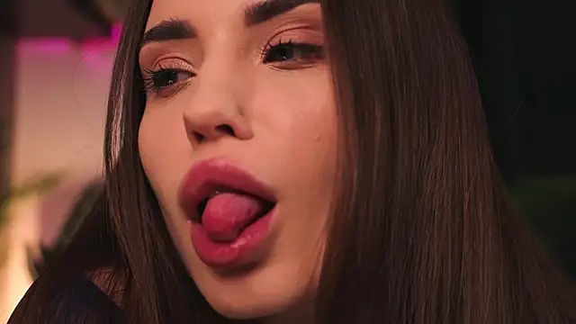 BabyYoda- online show from 03.10.25