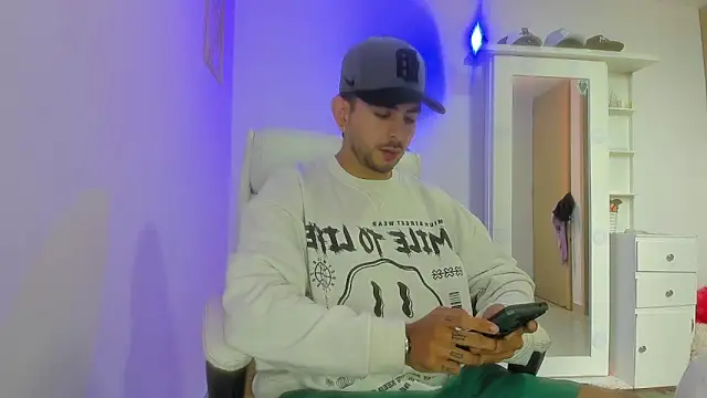 Snapshot of Ethan_mullers chatting on 01.25.25 Ethan mullers online show from 01.25.25