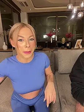 SexOnMyLvL online show from 01.18.25