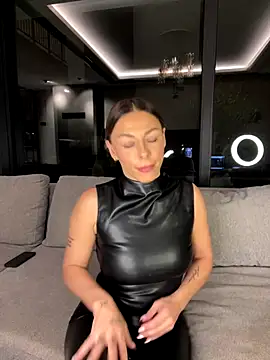 SexOnMyLvL online show from 10.31.25