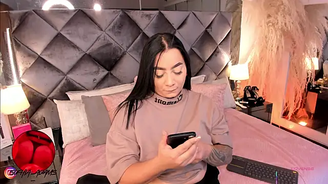 sofhiaa adaams online show from 09.15.25