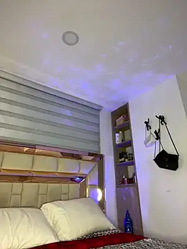 violetta-brown1 online show from 01.21.25