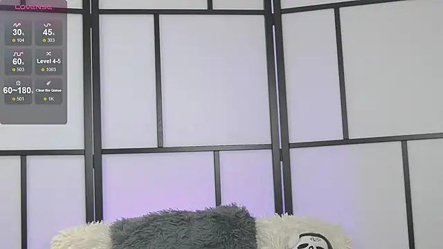 Snapshot of Xenomy chatting on 02.03.25 Xenomy online show from 02.03.25