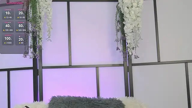 Snapshot of Xenomy chatting on 03.03.25 Xenomy online show from 03.03.25