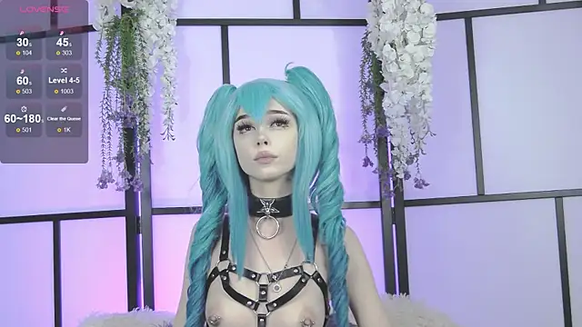 Snapshot of Xenomy chatting on 03.07.25 Xenomy online show from 03.07.25