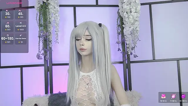 Snapshot of Xenomy chatting on 03.10.25 Xenomy online show from 03.10.25