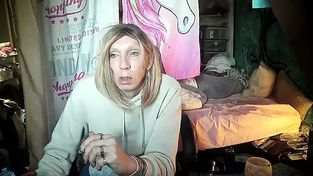 Ombeline1 online show from 02.23.25