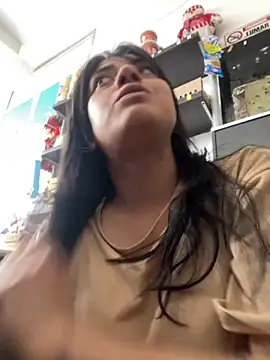 Juana19 online show from 09.18.25