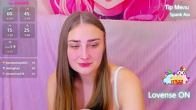 Snapshot of MilliStrii chatting on 02.12.25 MilliStrii online show from 02.12.25