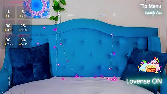 Snapshot of MilliStrii chatting on 11.05.25 MilliStrii online show from 11.05.25