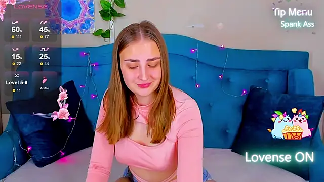 Snapshot of MilliStrii chatting on 11.15.25 MilliStrii online show from 11.15.25