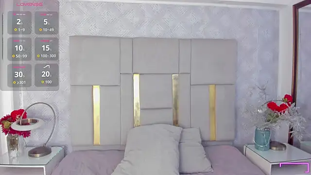 Camilaa Sanchez  online show from 10.13.25