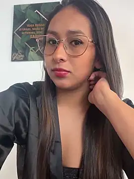 AmelyaMann online show from 02.20.25