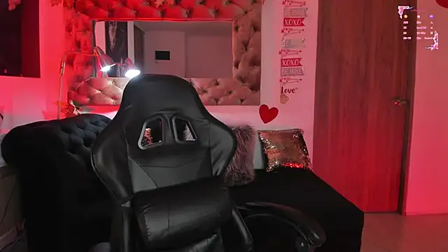 AmelyaMann online show from 02.23.26