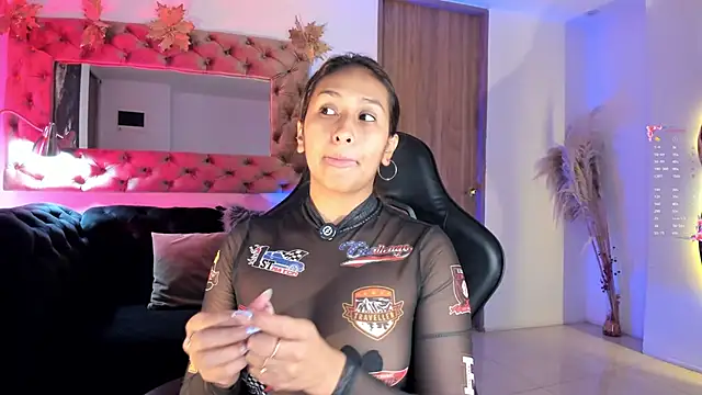 AmelyaMann online show from 06.12.26
