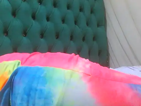 Snapshot of Sexy_Riri chatting on 01.16.26 Sexy Riri online show from 01.16.26