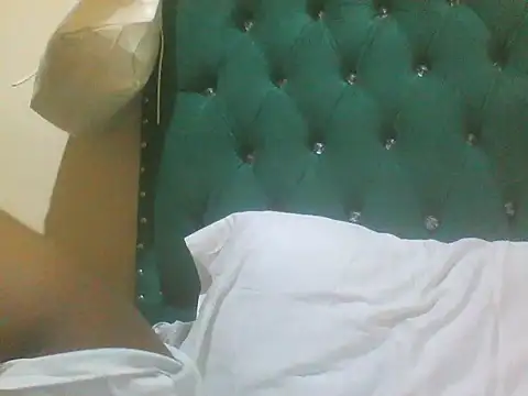 Snapshot of Sexy_Riri chatting on 02.04.26 Sexy Riri online show from 02.04.26